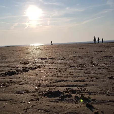 7th Heaven Seaview 公寓