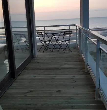 7th Heaven Seaview Apartment De Panne