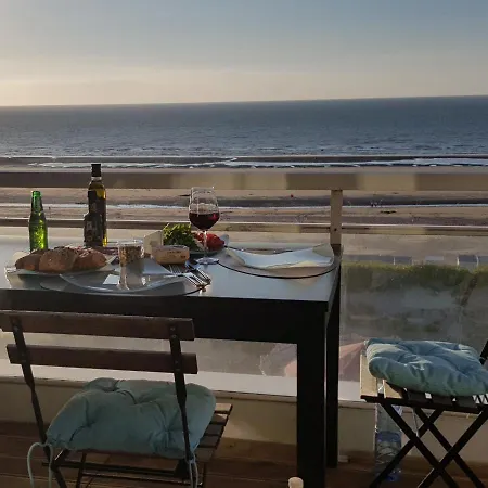 公寓 7th Heaven Seaview *